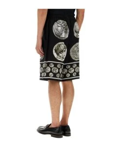 Dolce & Gabbana Black Crepe Bermuda Shorts -Stylish Men-Dolce & Gabbana 536f0e8d0cbc8369bb780df9c20383a8