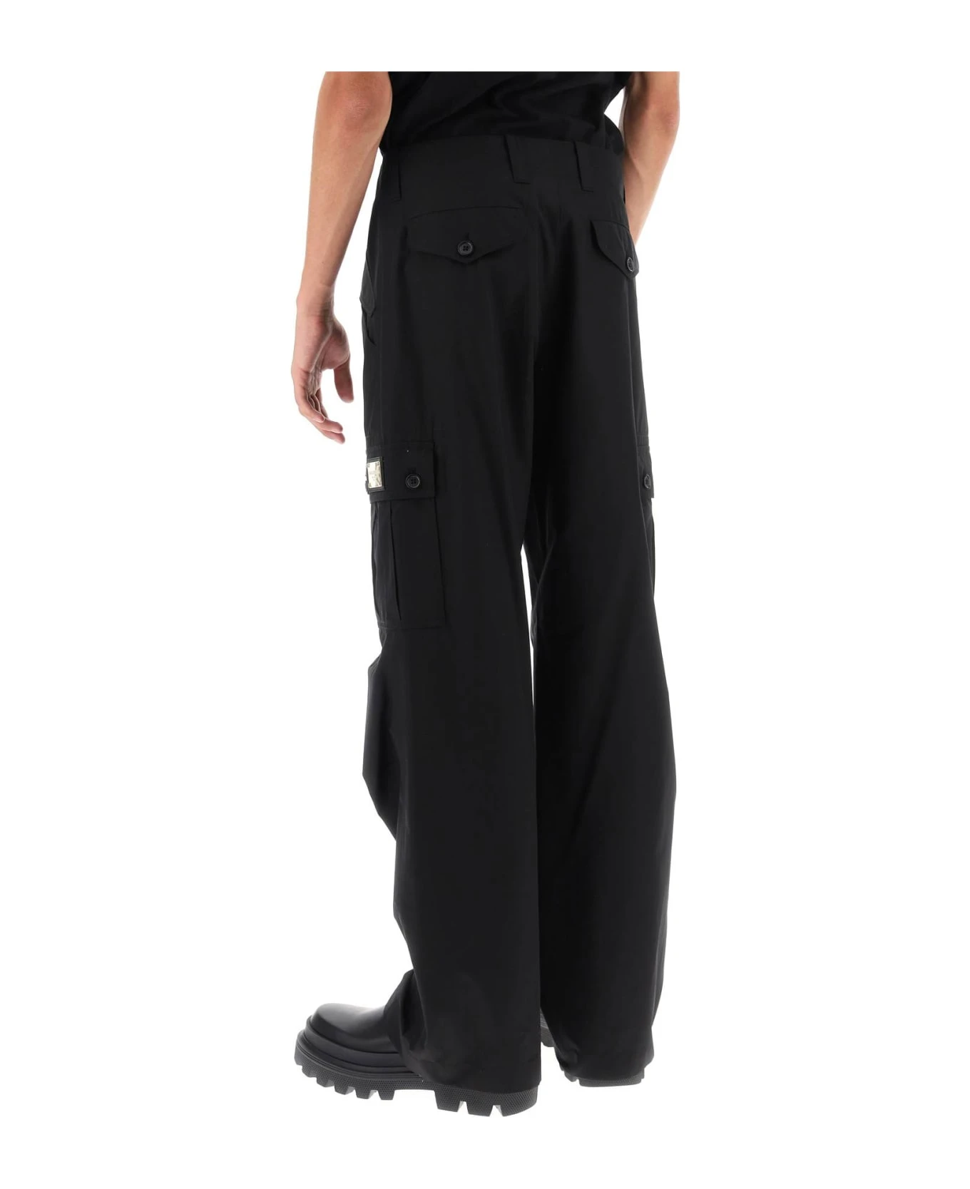 Dolce & Gabbana Cargo Pants With Logo Plaque 3 Dolce & Gabbana Cargo Pants With Logo Plaque - Image 3